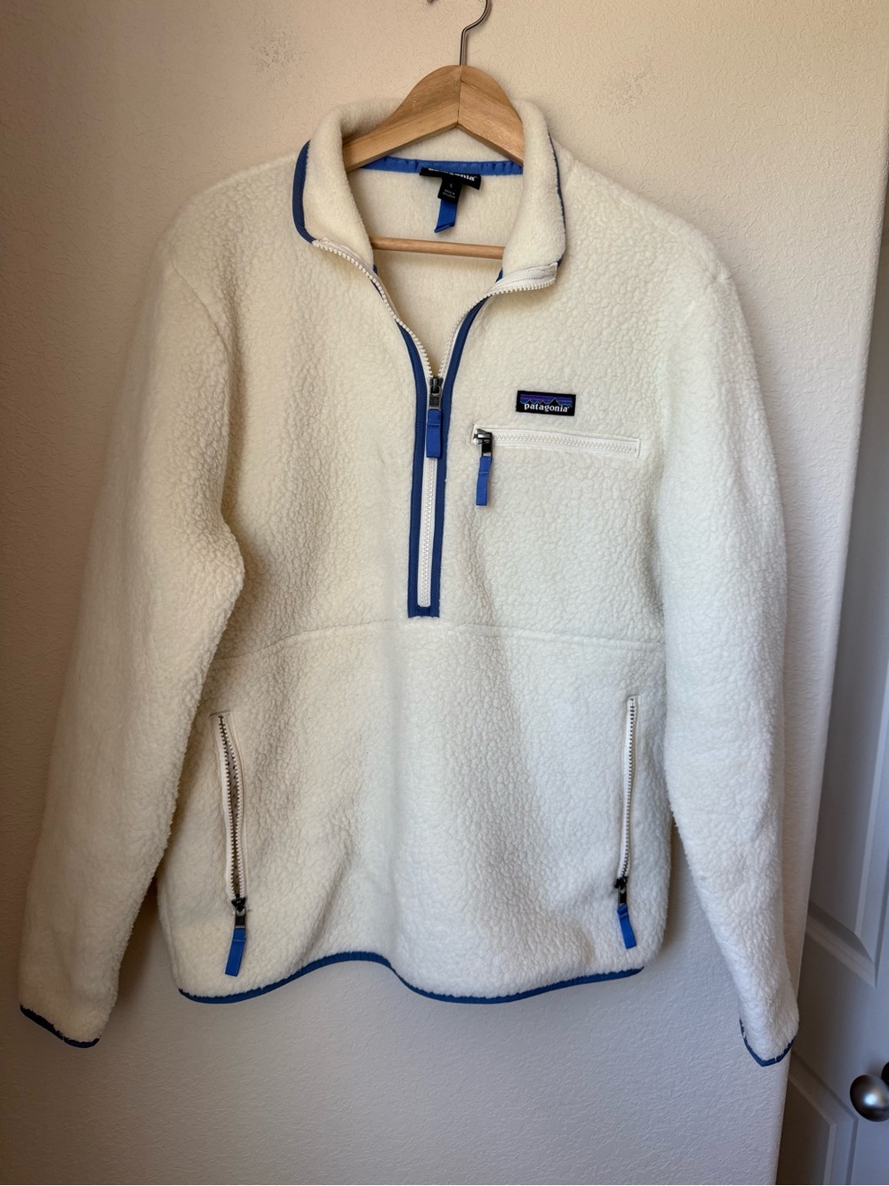 Patagonia Women's Retro Pile Fleece Marsupial Pullover Natural Size Large